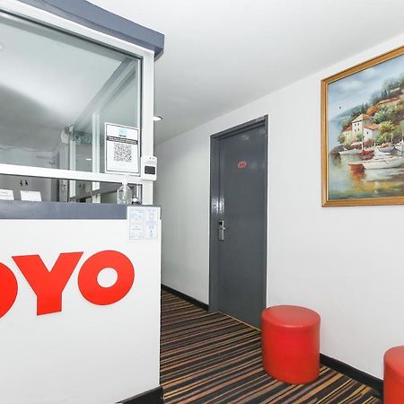 Super Oyo 90345 Tm Hotel Ampang  Esterno foto