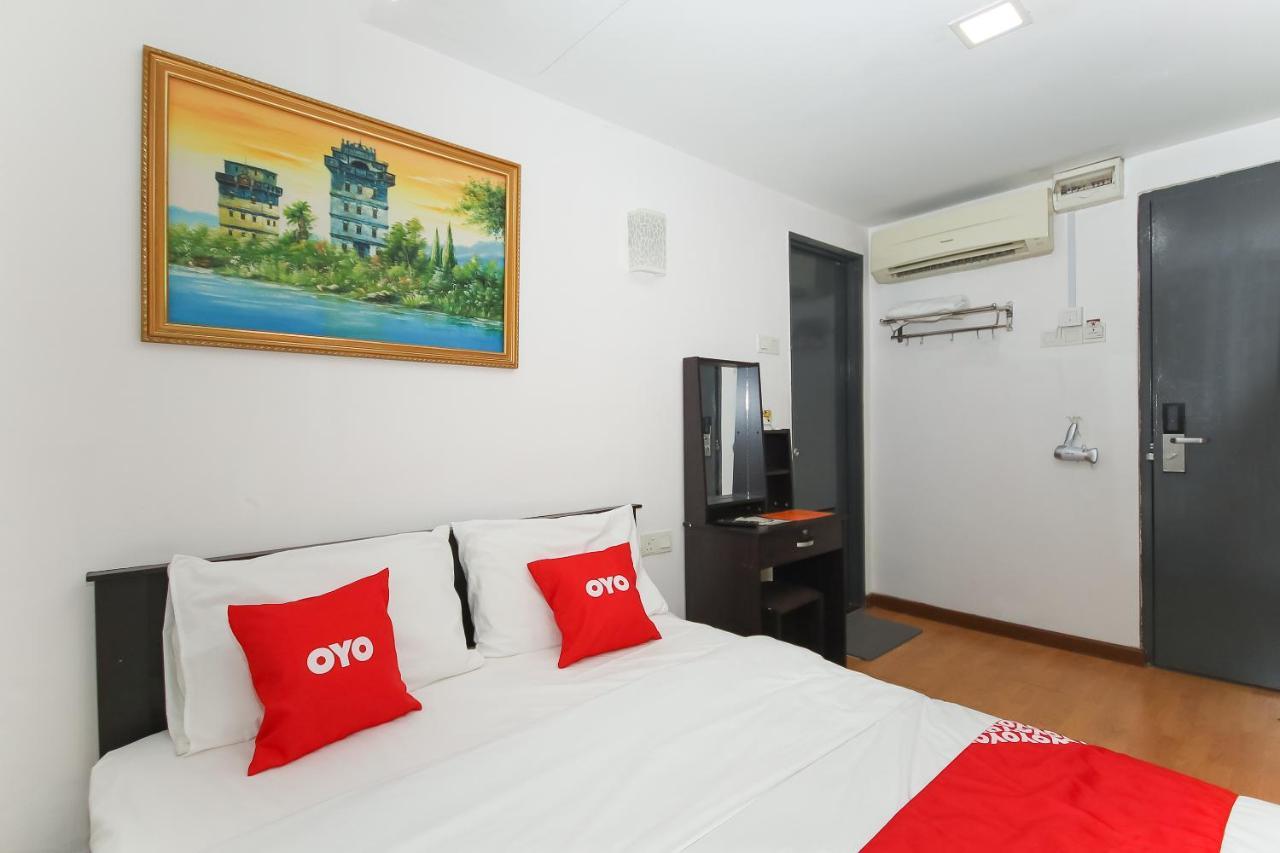 Super Oyo 90345 Tm Hotel Ampang  Esterno foto